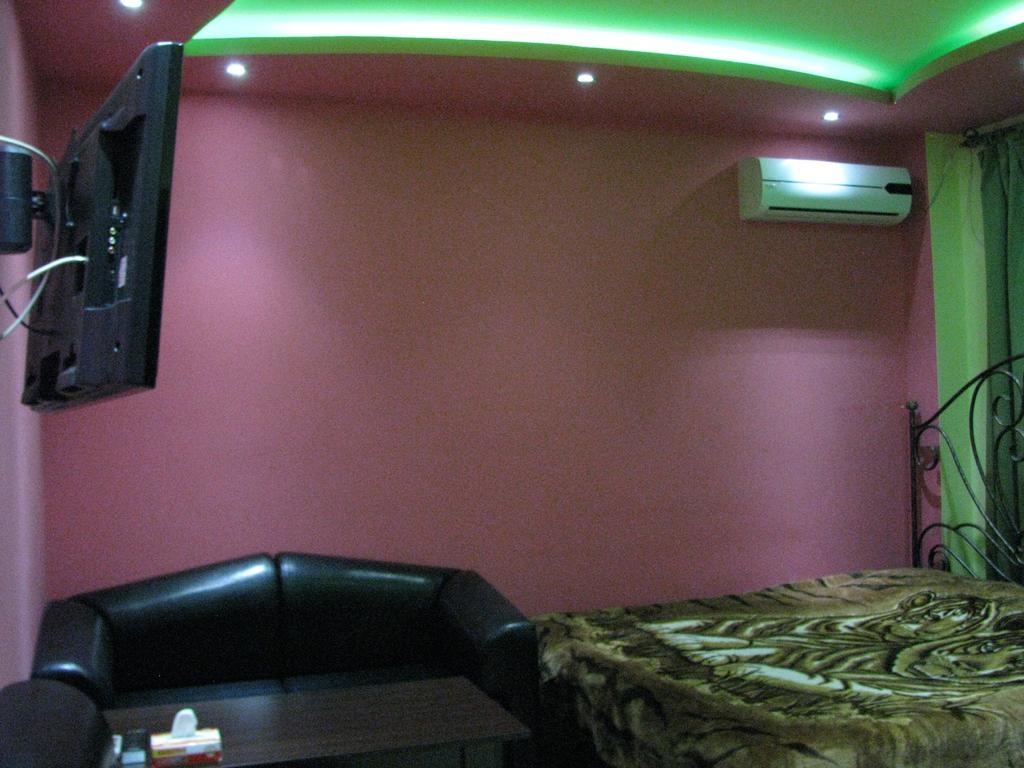Princ Plaza Hotel يريفان الغرفة الصورة