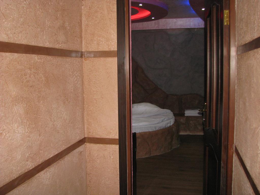 Princ Plaza Hotel يريفان الغرفة الصورة