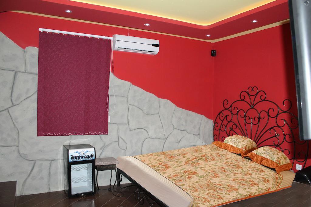 Princ Plaza Hotel يريفان الغرفة الصورة